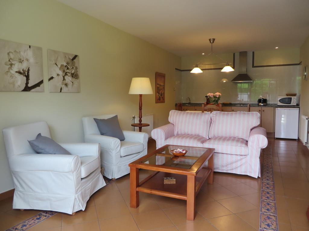 Apartamentos El Otero De Cudillero โซโตเดอลุยญา ห้อง รูปภาพ